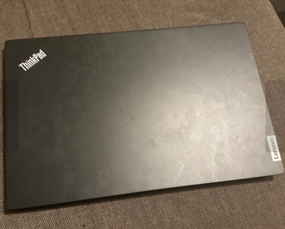 Lenovo Thinkpad E15 Gen 4 (viallinen)