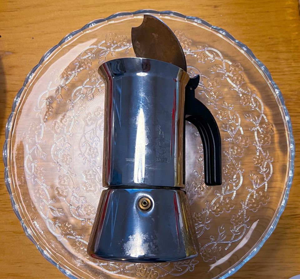 Bialetti teräksinen mutteripannu