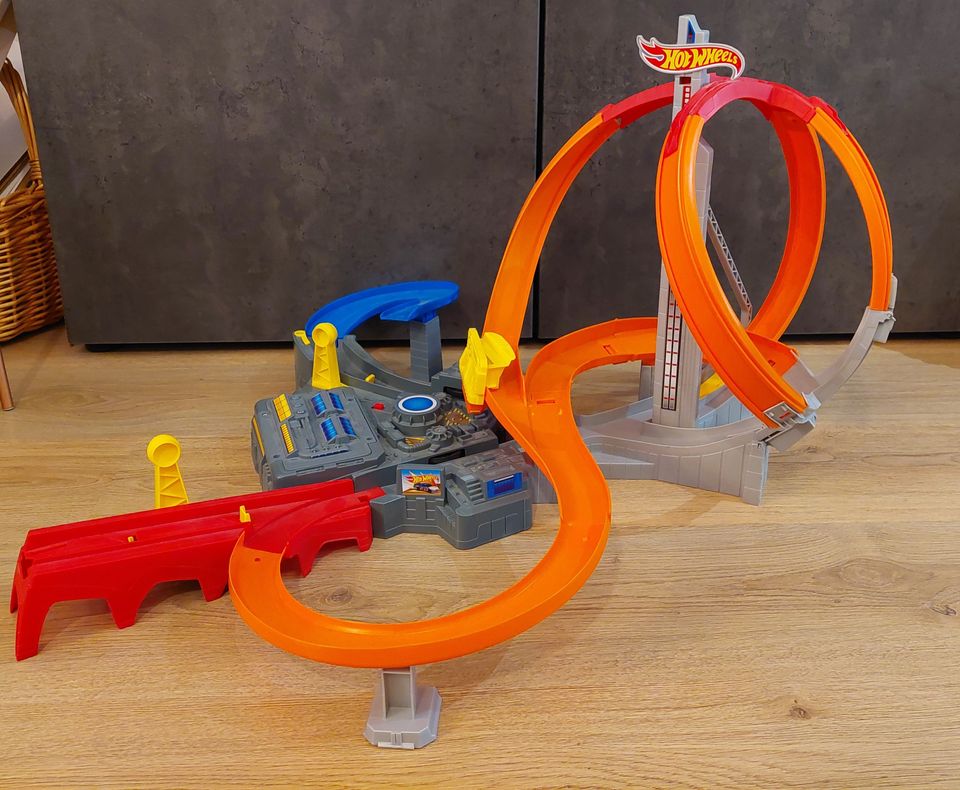 Hot Wheels Spin Storm