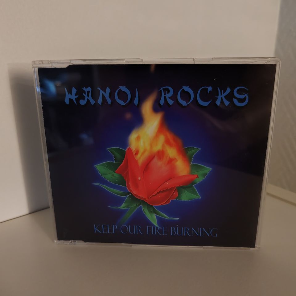 Hanoi Rocks Keep Our Fire Burning CD sinkku