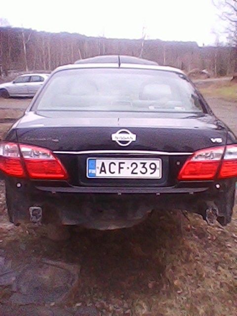 nissan maxima a33 2004 musta purkuauto