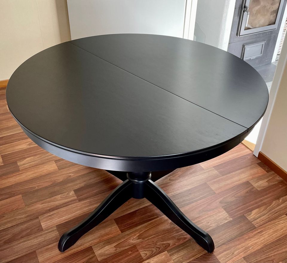 FOR SALE - DINING TABLE