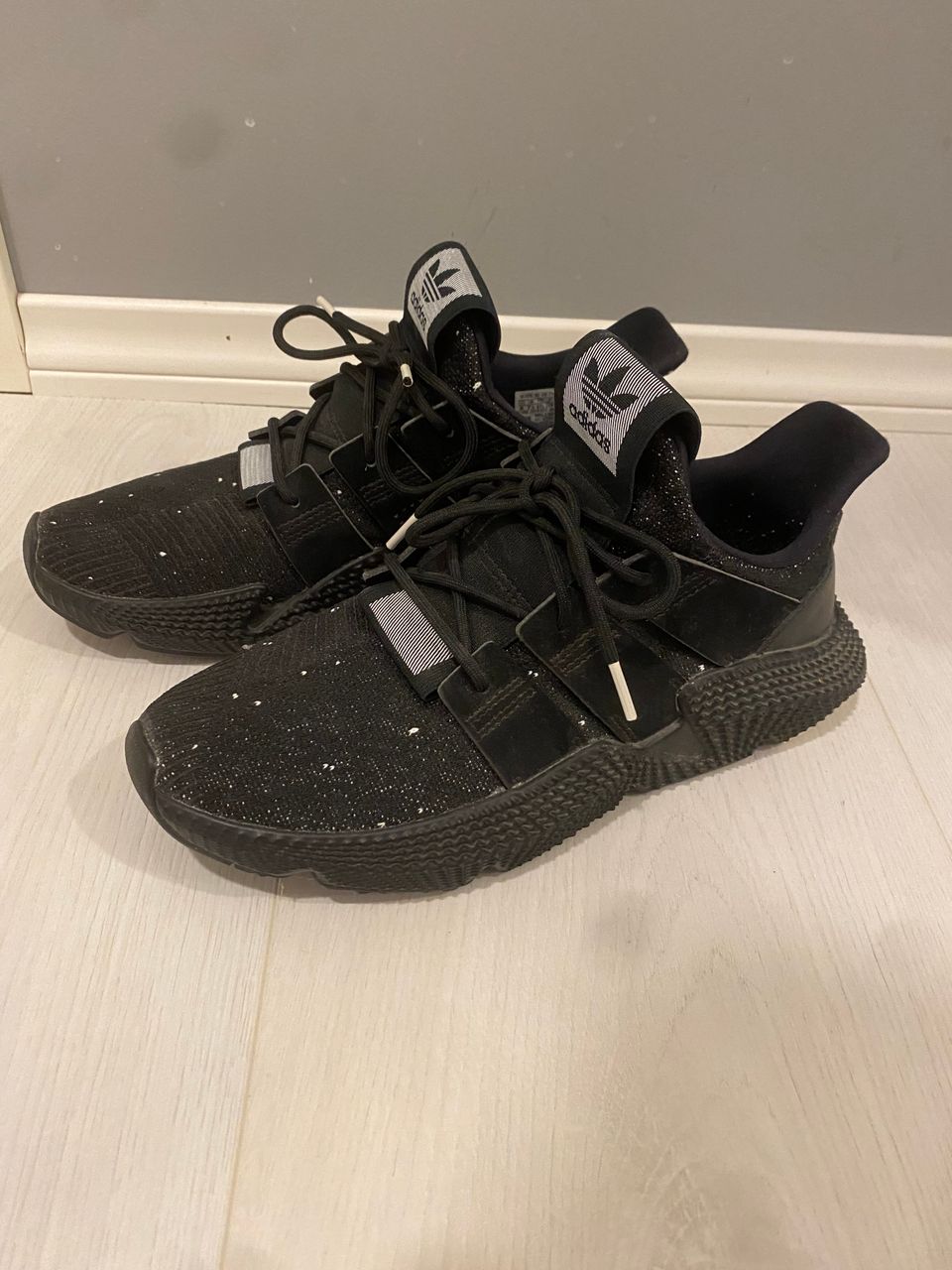 Adidas kengät 41 2/3