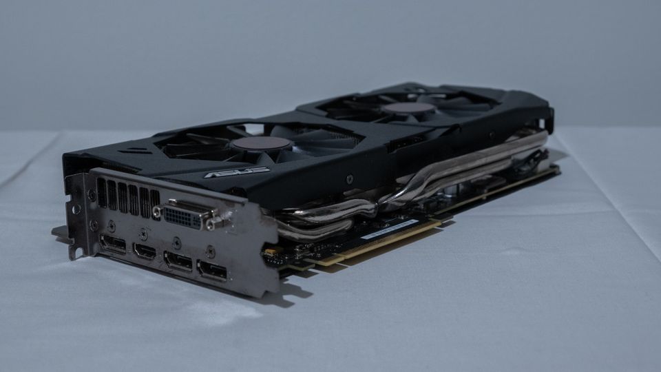 Asus Strix GTX980 4GB näytönohjain