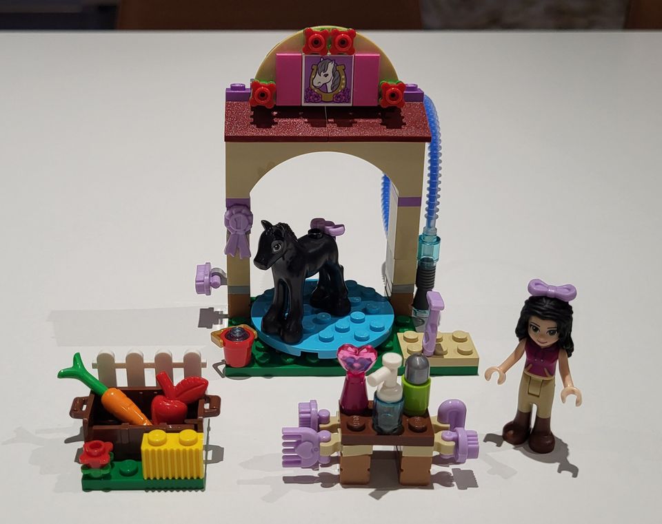 Lego Friends 41123 - Varsan pesupaikka