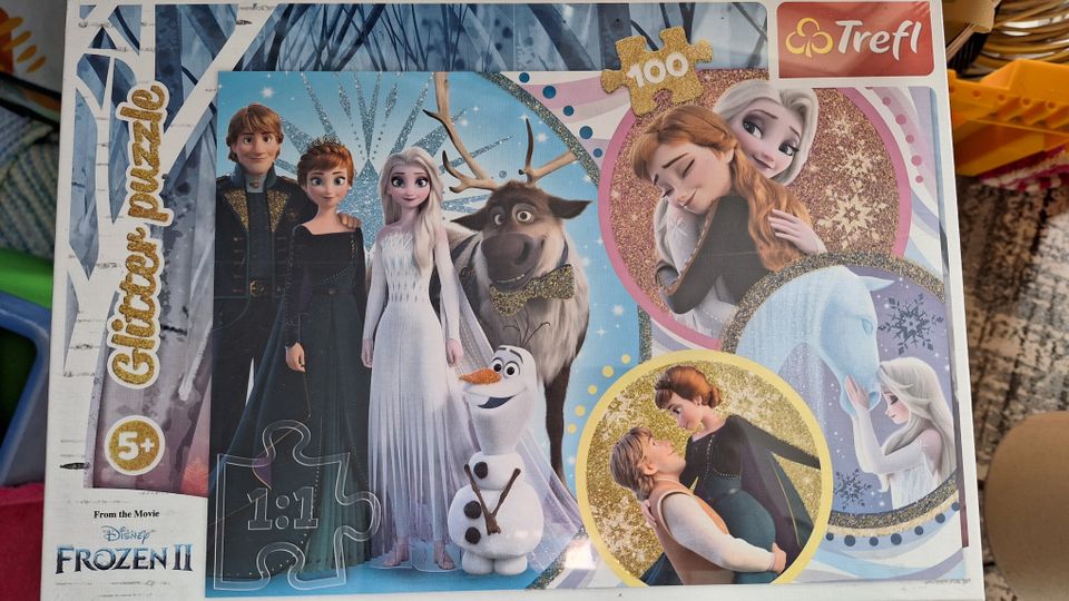 Frozen II GLITTER palapeli *UUSI*