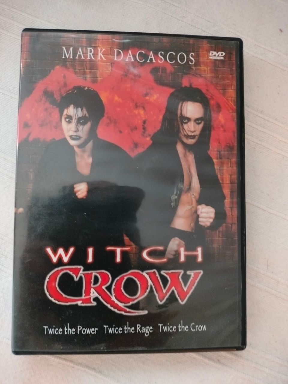 Witch crow Suomi dvd