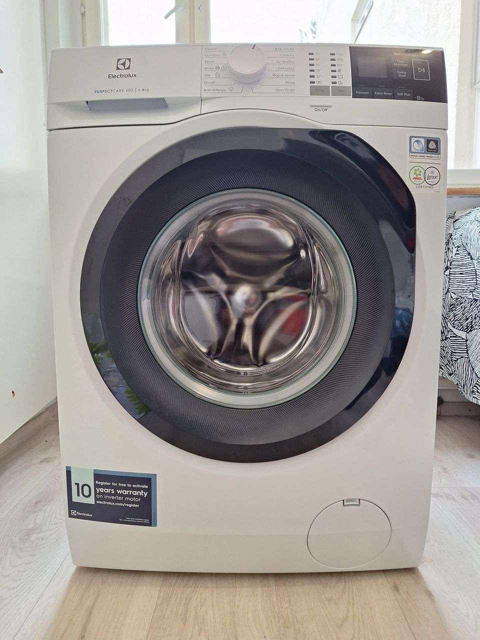 Electrolux pyykinpesukone EW6F5549E4 (vuoden vanha)