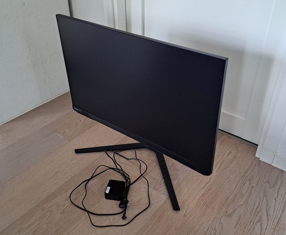 Samsung pelinäyttö 32" IPS