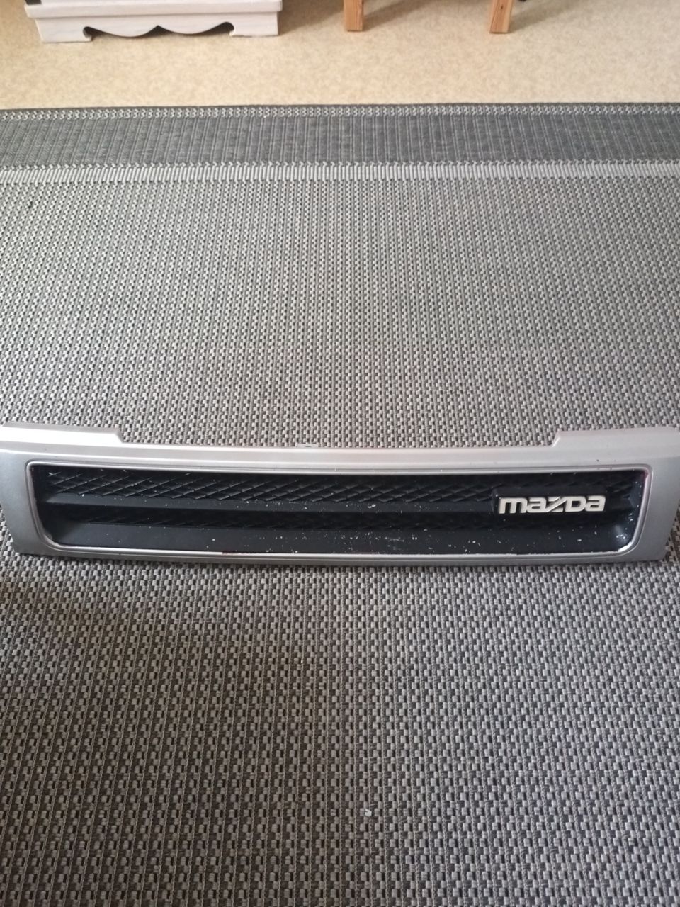 Mazda 323 maski