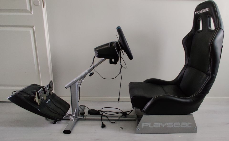 Playseat + Logitech g29