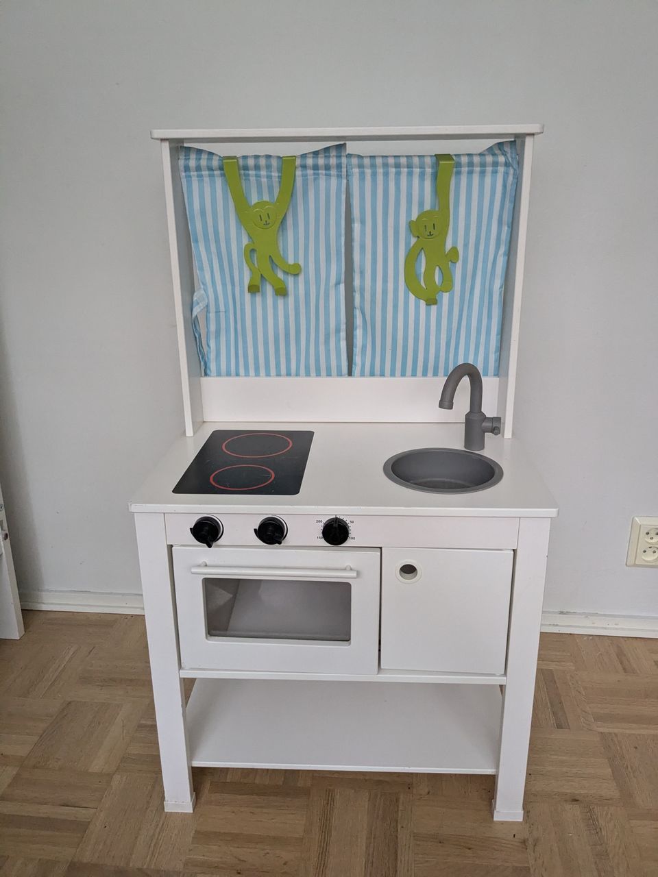 Ikea lasten keittiö