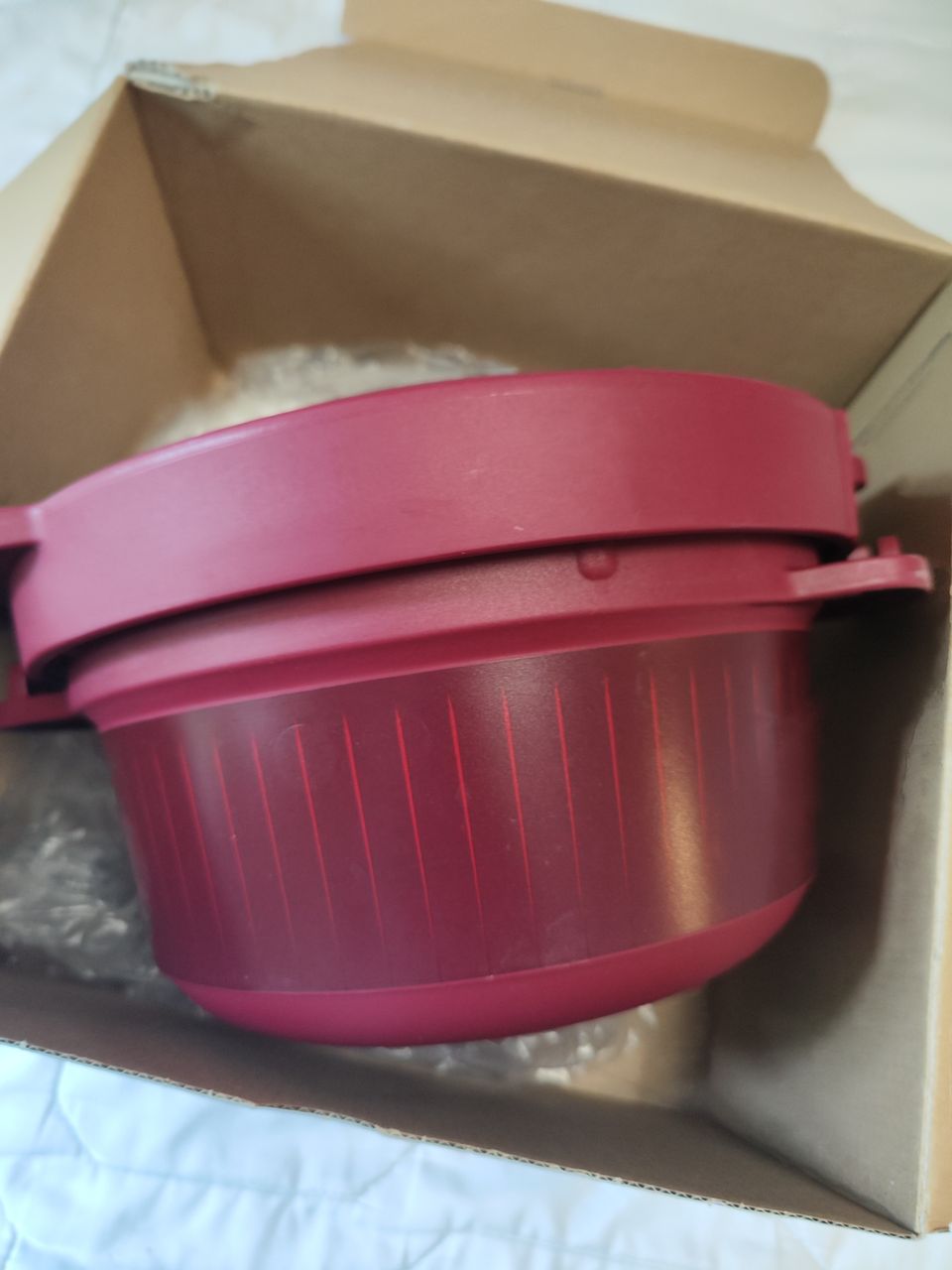 Tupperware pressure cooker painekeitin