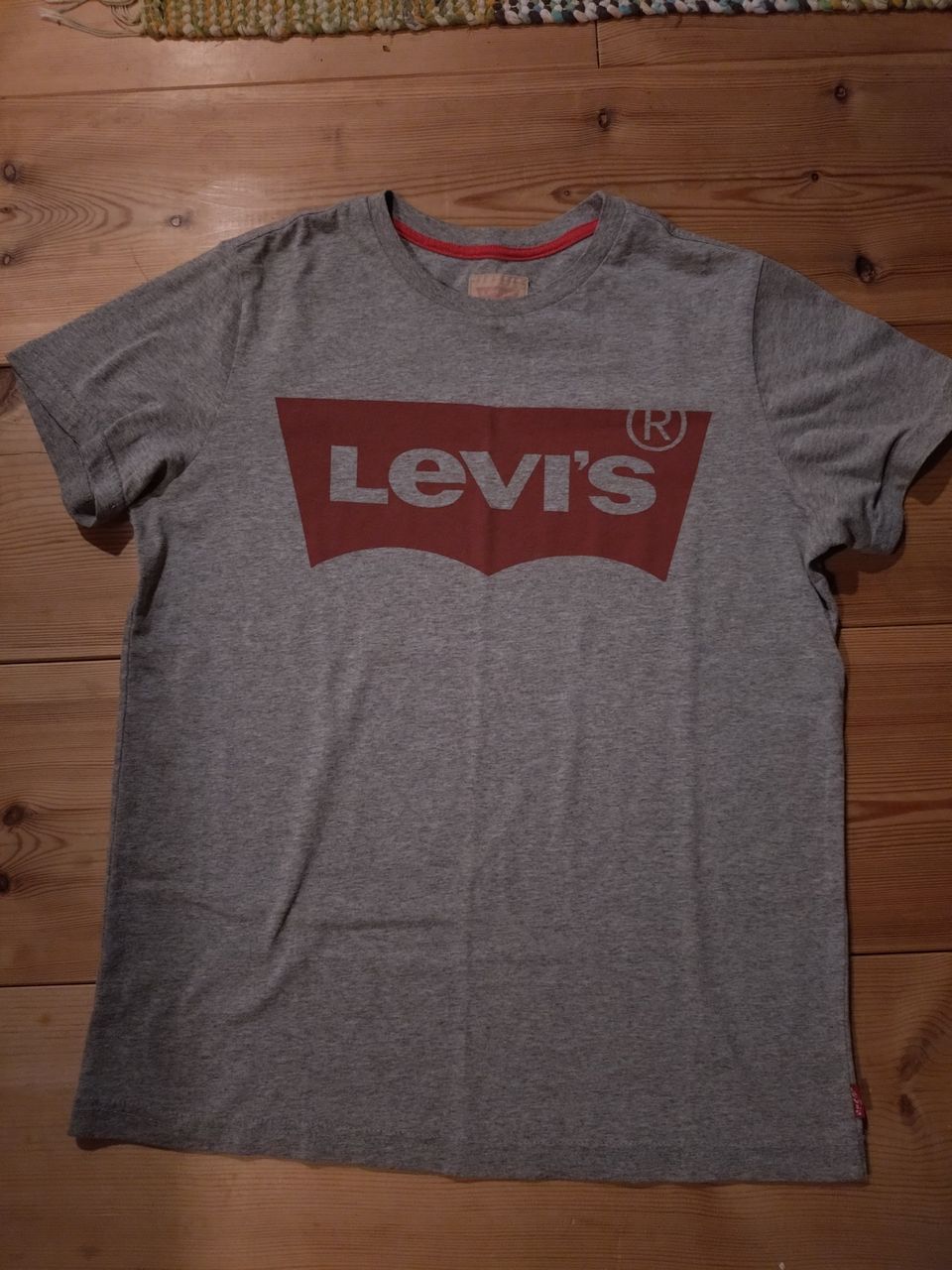 Levi's t-paita