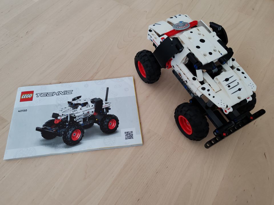 LEGO Technic 42150 Monster Jam Monster Mutt dalmatialainen