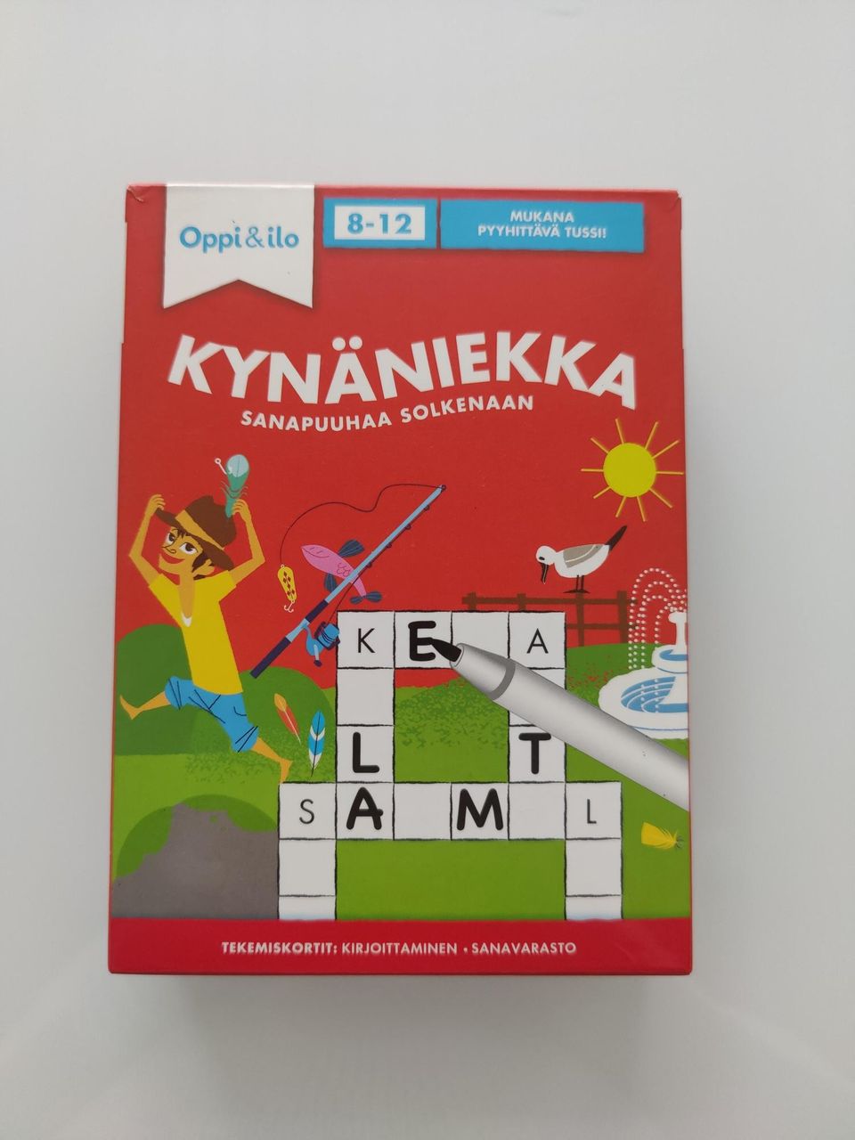 Oppi&ilo: Kynäniekka sanapuuhaa (8-12v)