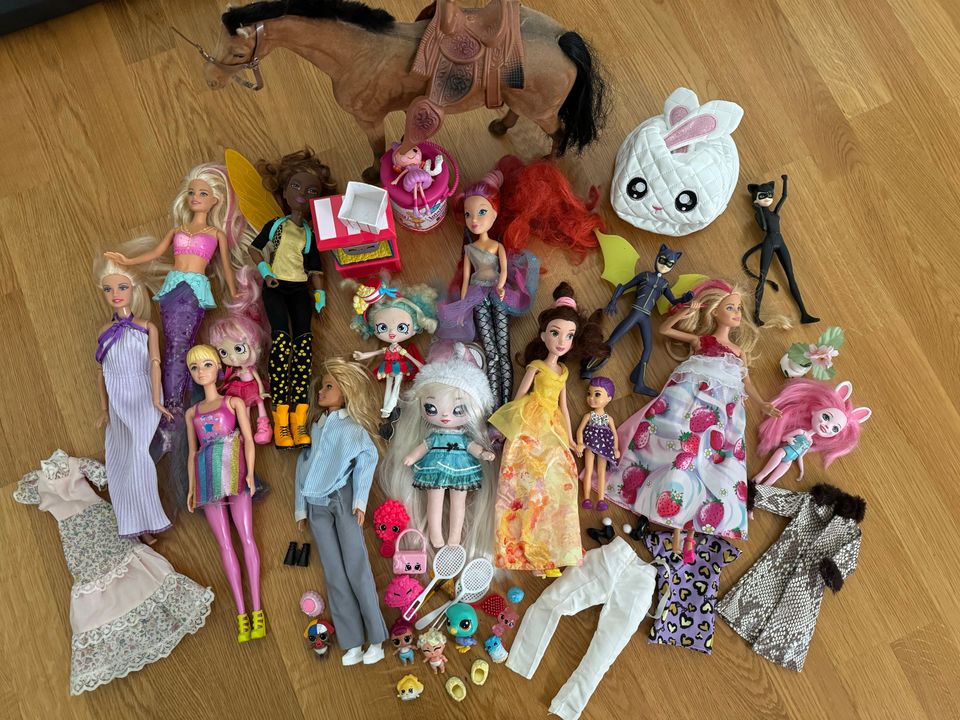 Barbie LoL ja shopkins nukkeja