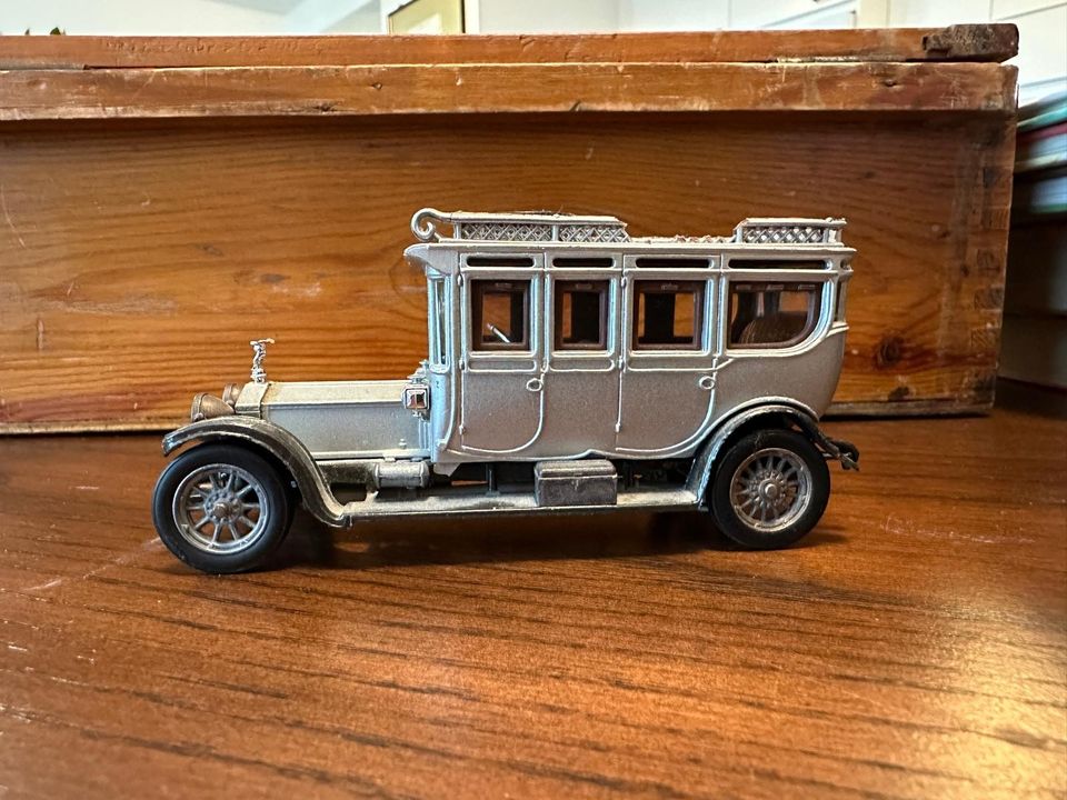 Corgi Classics Series (9041-A) 1912 Rolls Royce Silver Ghost