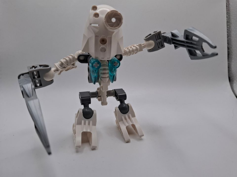 Lego Bionicle 8722 Kazi