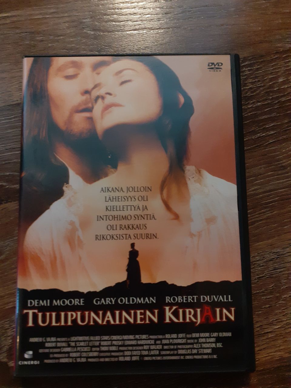 Tulipunainen kirjain