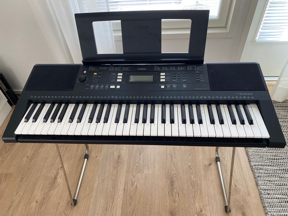 Kosketinsoitin Yamaha PSR-E343