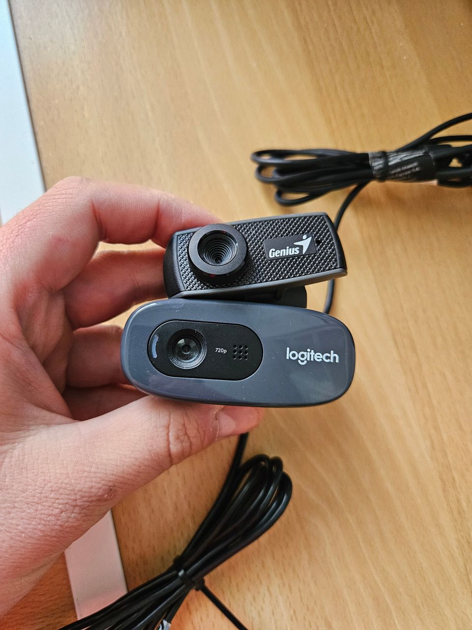 Web Camera Logitec ja Genius 2 kpl