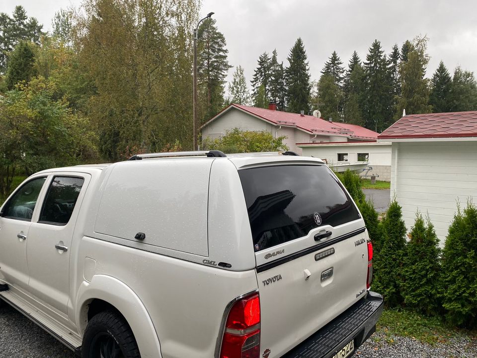 Toyota hilux lavakate