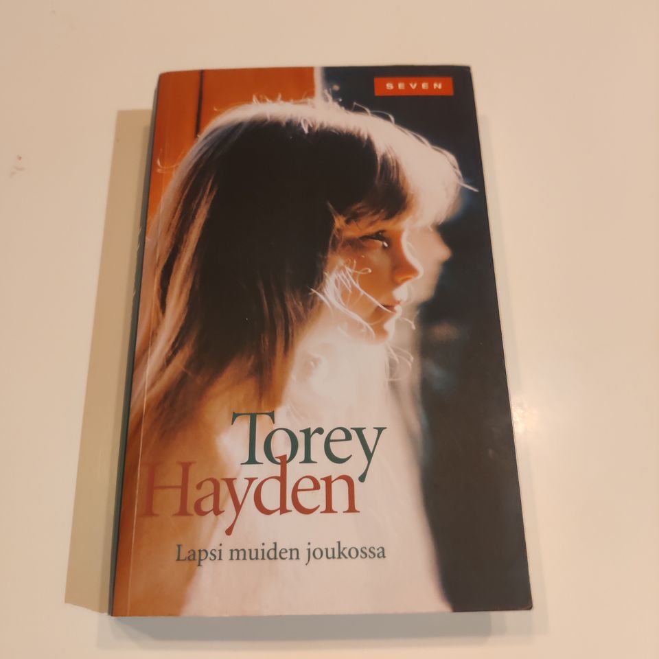 Torey Hayden Lapsi muiden joukossa