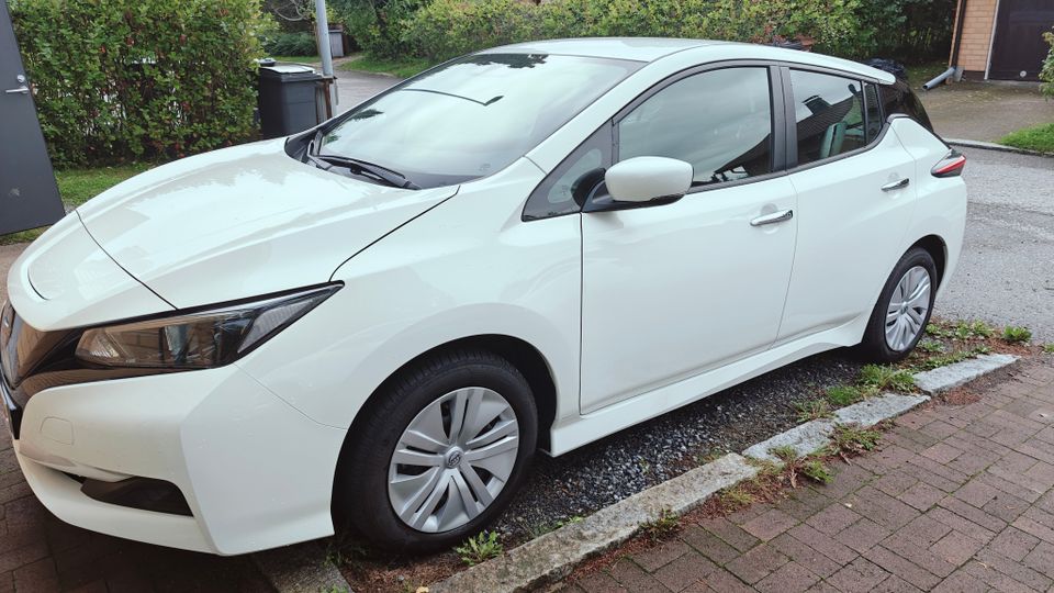 Nissan Leaf 16" uudet pölykapselit