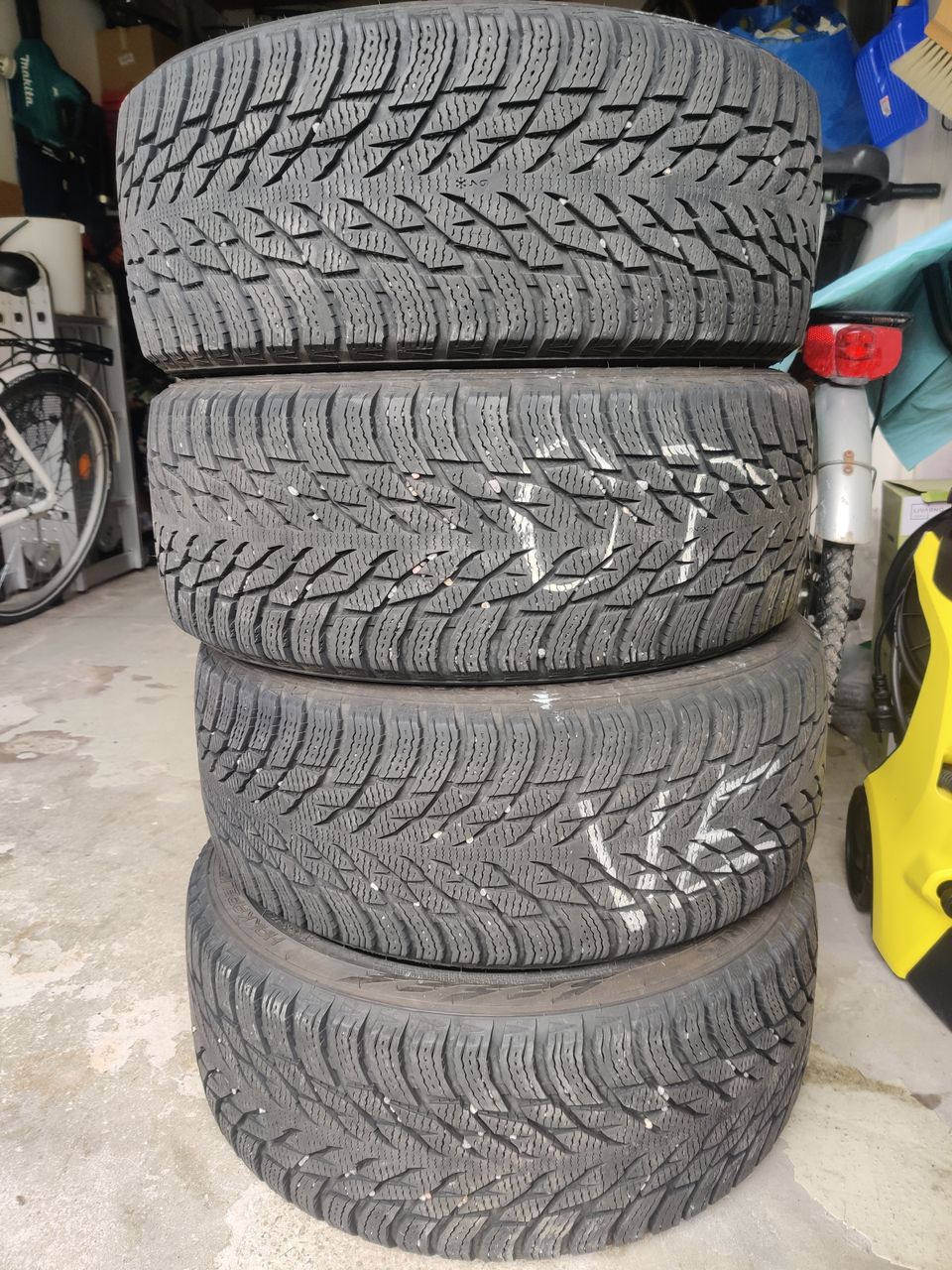 Nokian R3 kitkarenkaat,225/45-R17