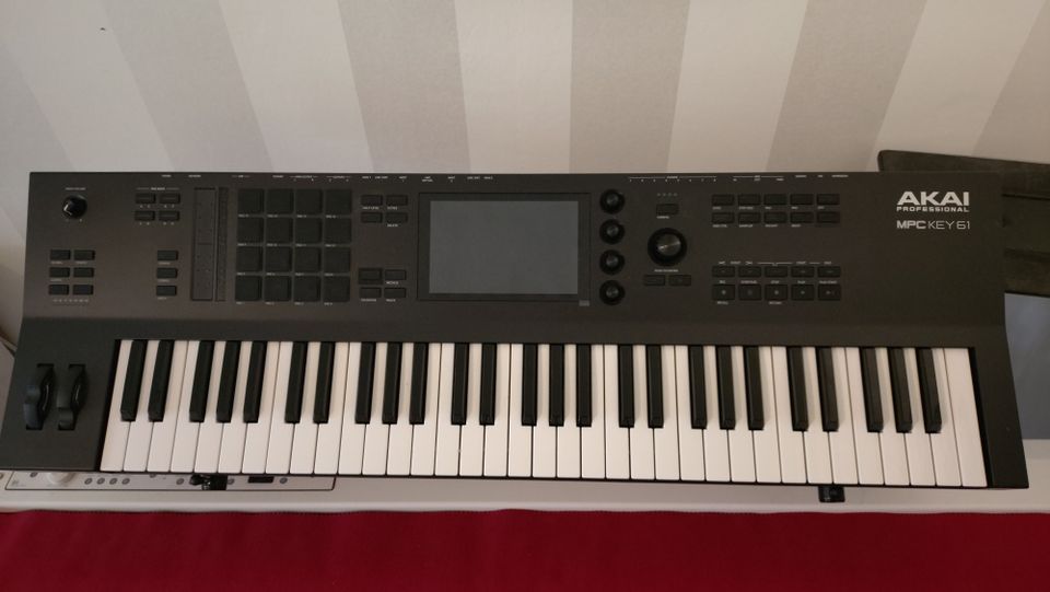 Akai MPC Key 61