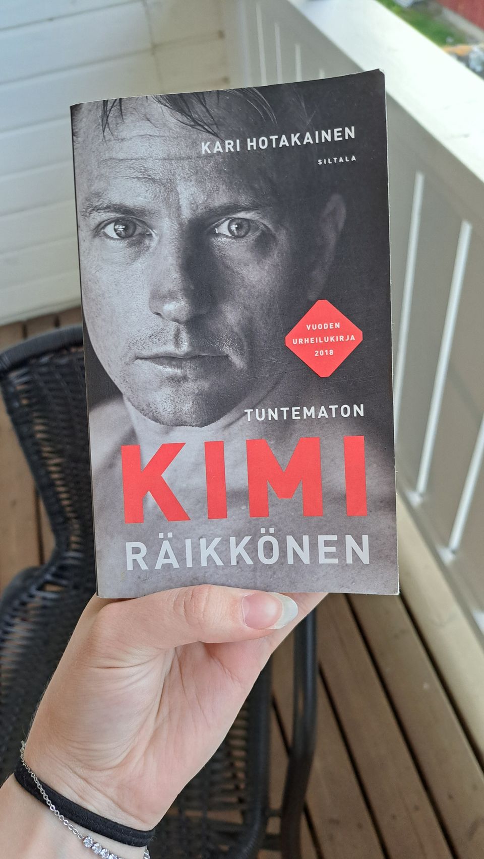 Tuntematon Kimi Räikkönen kirja