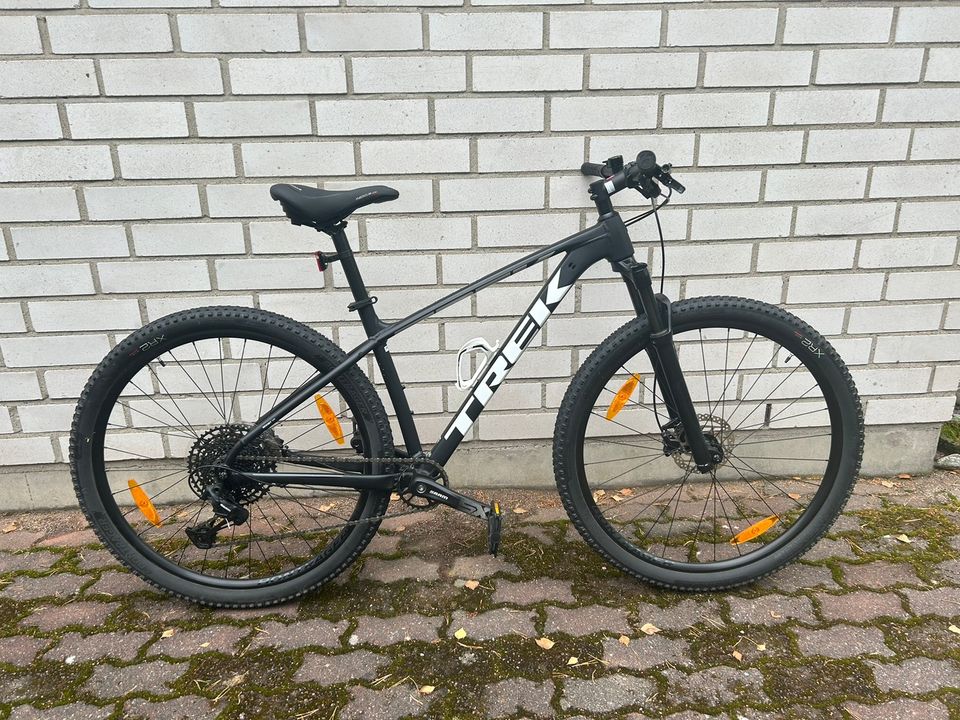 Trek X-Caliber 8 maastopyörä