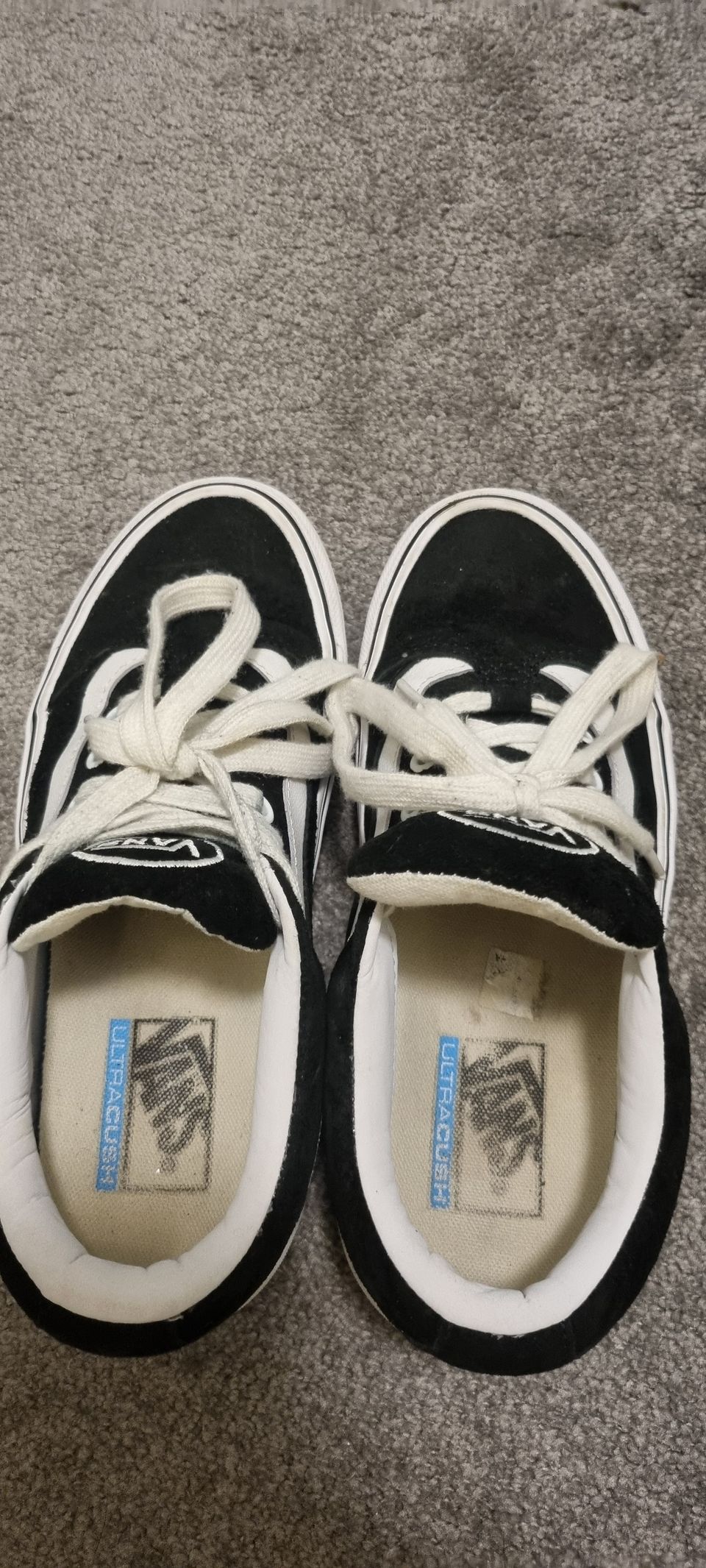 Vans paksupohjaiset tennarit