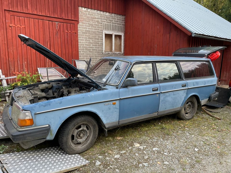 Volvo 240 purku osina