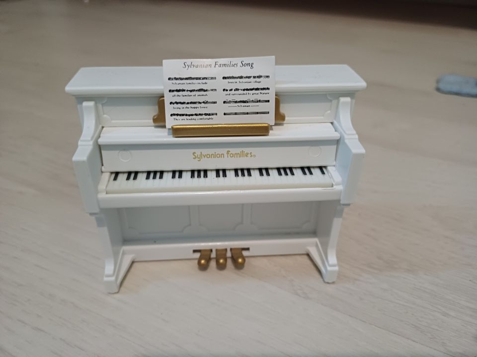 Piano sylvania families