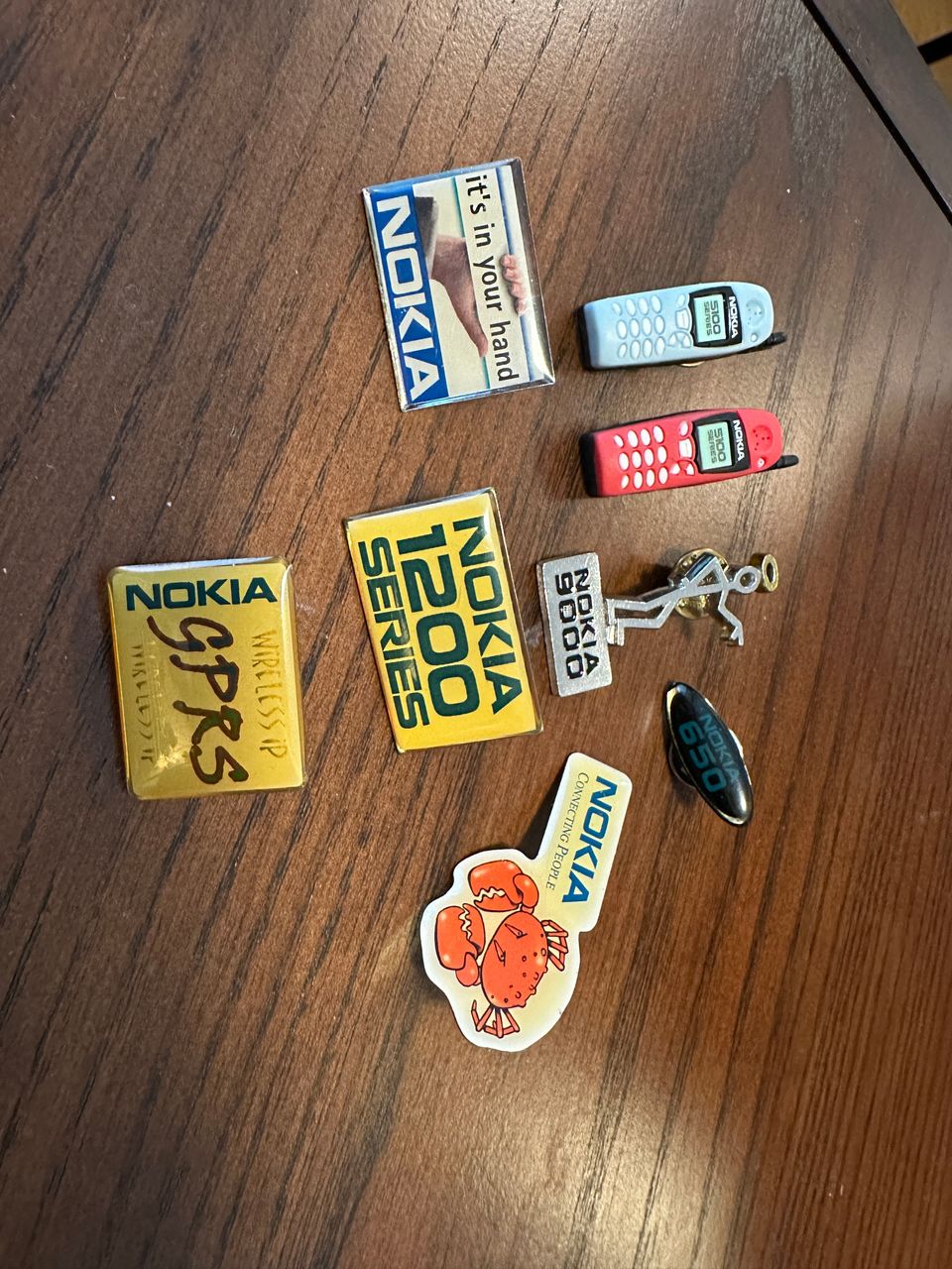 Nokia pinssejä