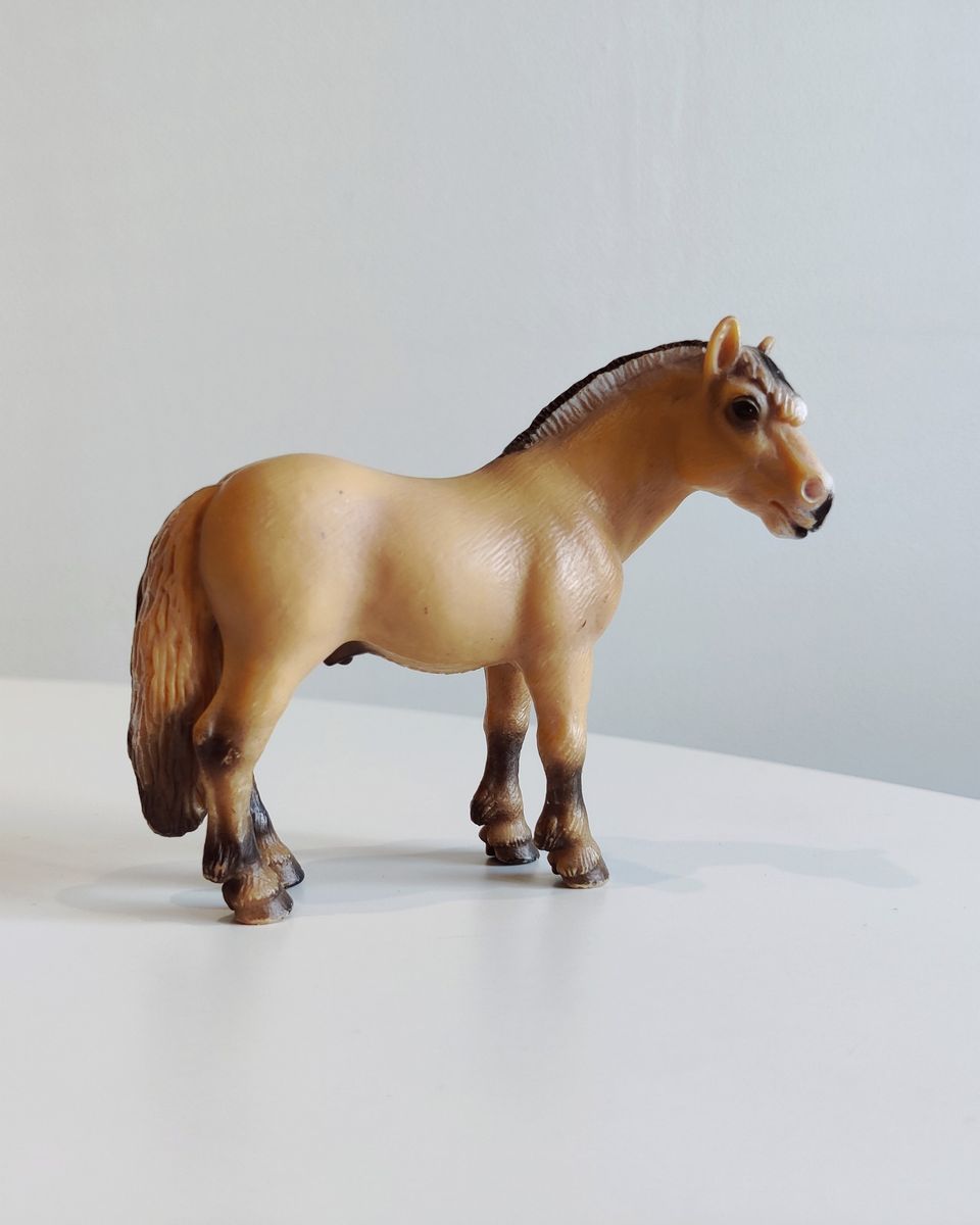 Schleich Vuonohevonen 2000