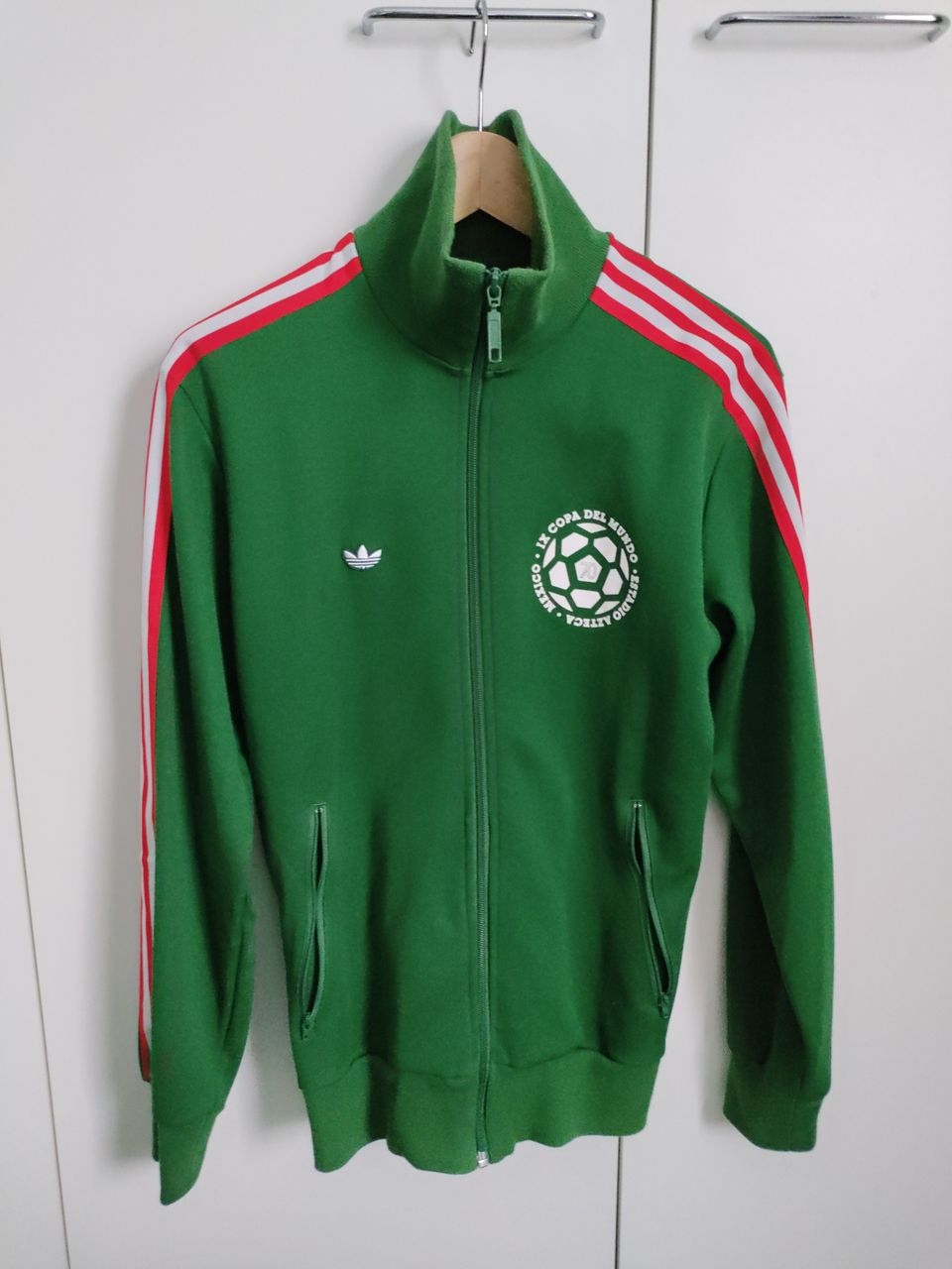 Adidas Mexico 70 pusakka