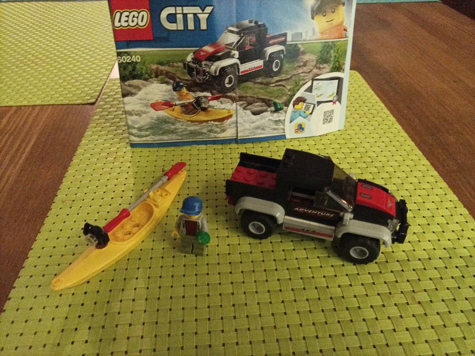 Lego City 60240