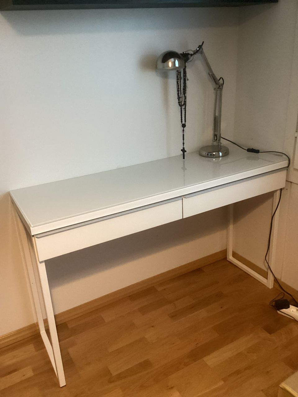 Ikea Bestå burs työpöytä