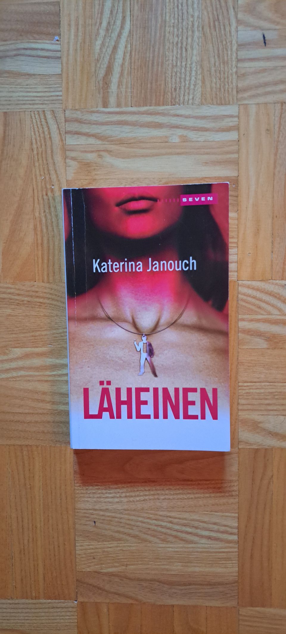 Katerina Janouch: Läheinen (pokkari)