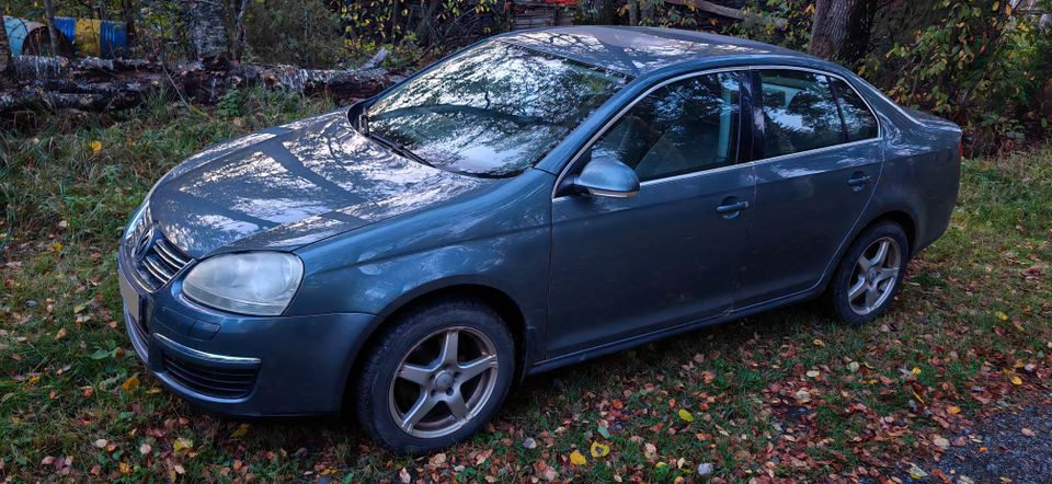 Volkswagen Jetta III 1.6 bensa 2006 Osina