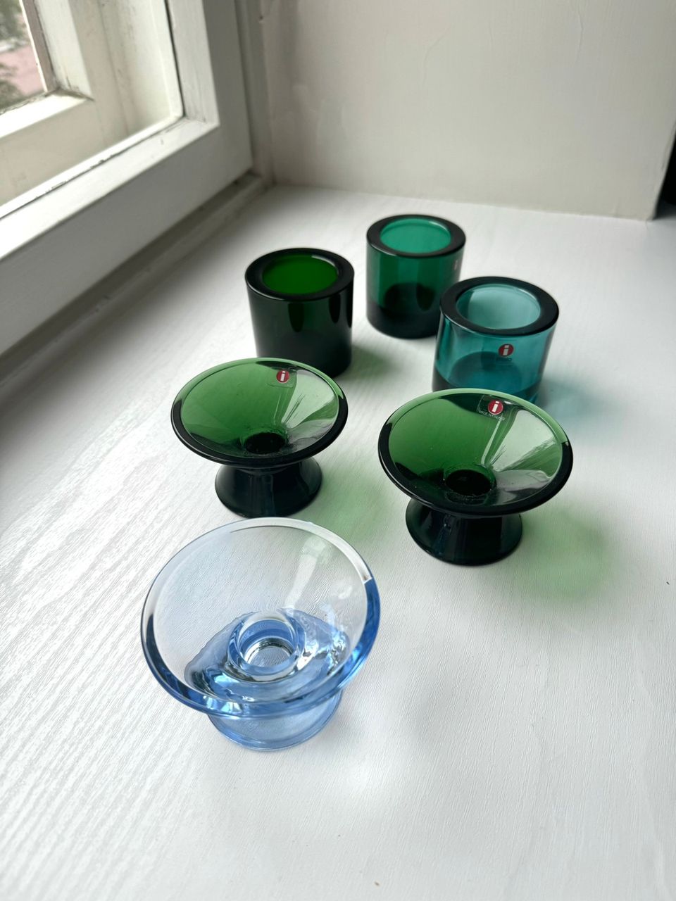 Iittala kynttilän jalat ja Kivi tuikut yht: 35 e