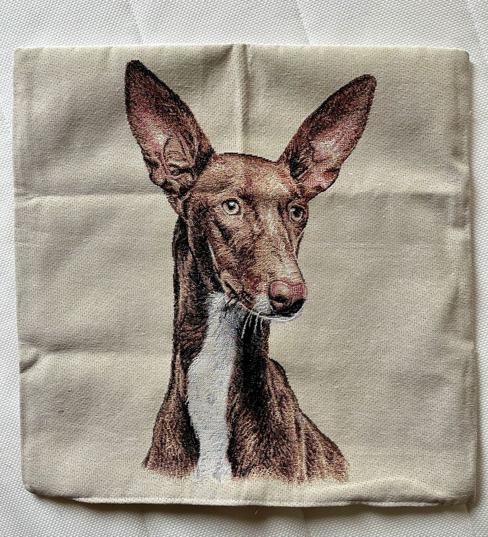 Podenco koira tyynynpäällinen