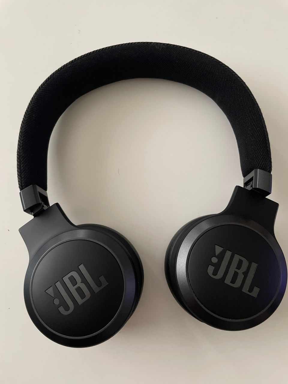 JBL Live 670NC kuulokkeet