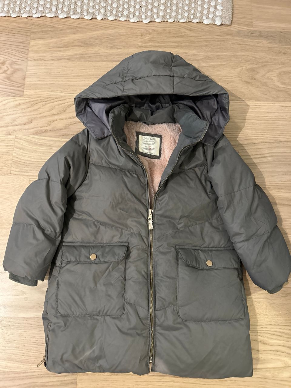 Zara baby Down jacket 104