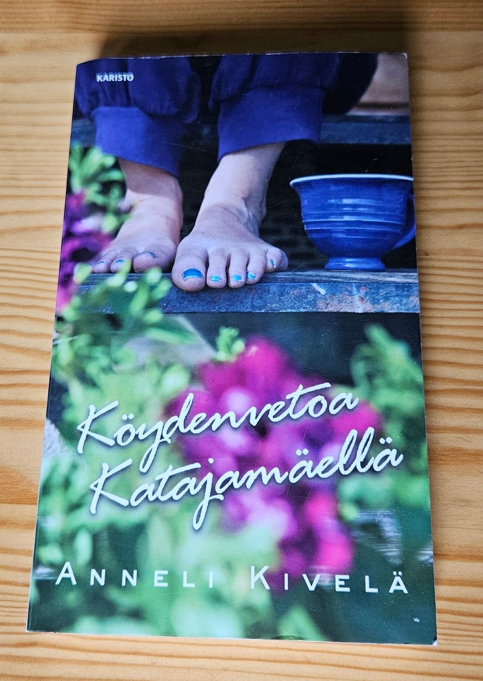 Köydenvetoa Katajamäellä, Anneli Kivelä