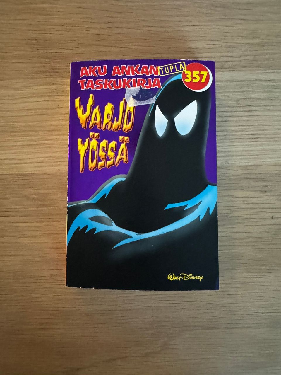 Aku ankan taskukirja 357 varjo yössä