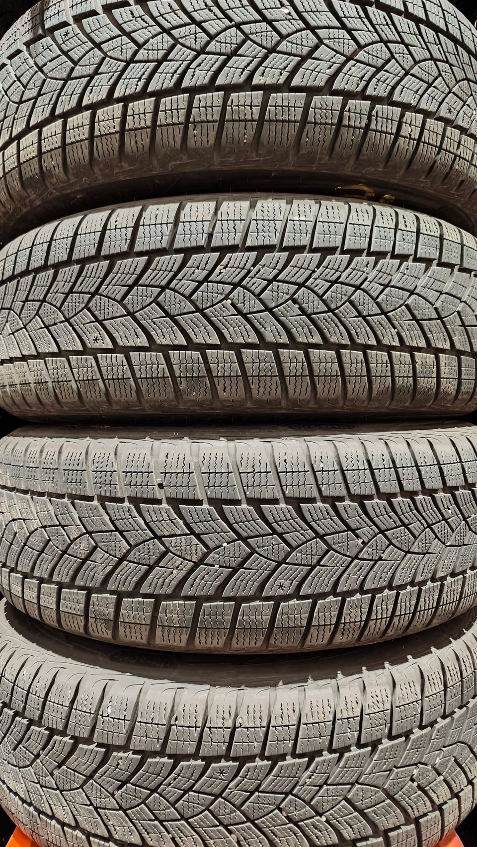 Goodyear Ultra Grip Ice 2 kitkarenkaat